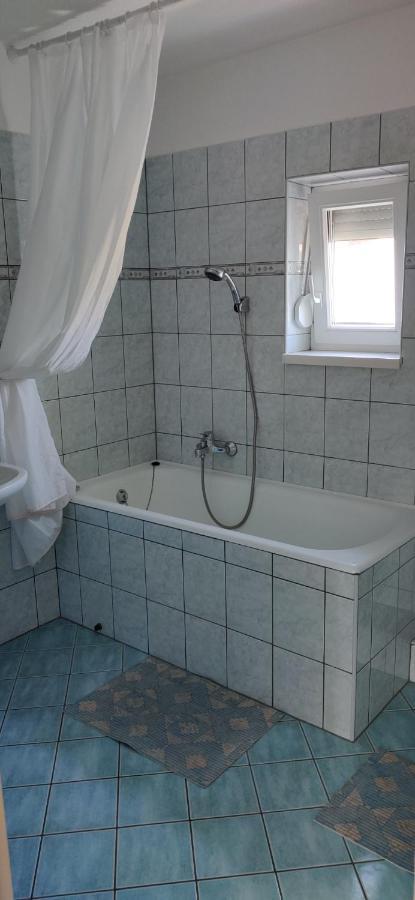Kovacs Vendeghaz Vonyarcvashegy Villa Bagian luar foto